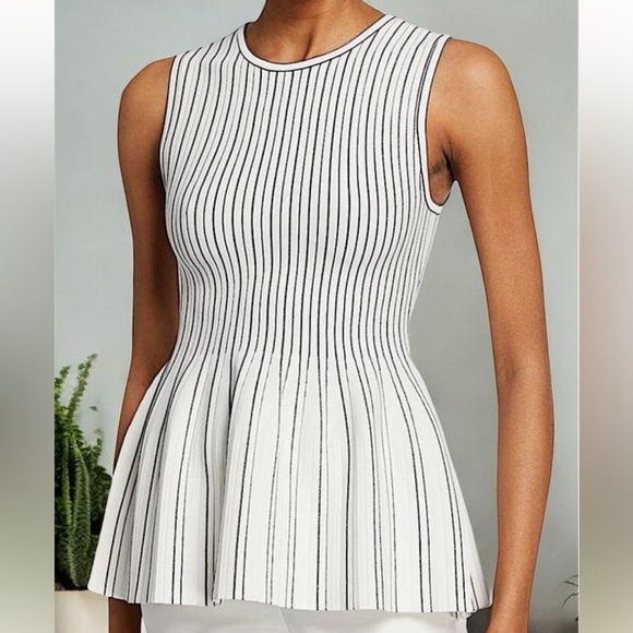 Theory Black & White Peplum shell blouse size M - Picture 9 of 9